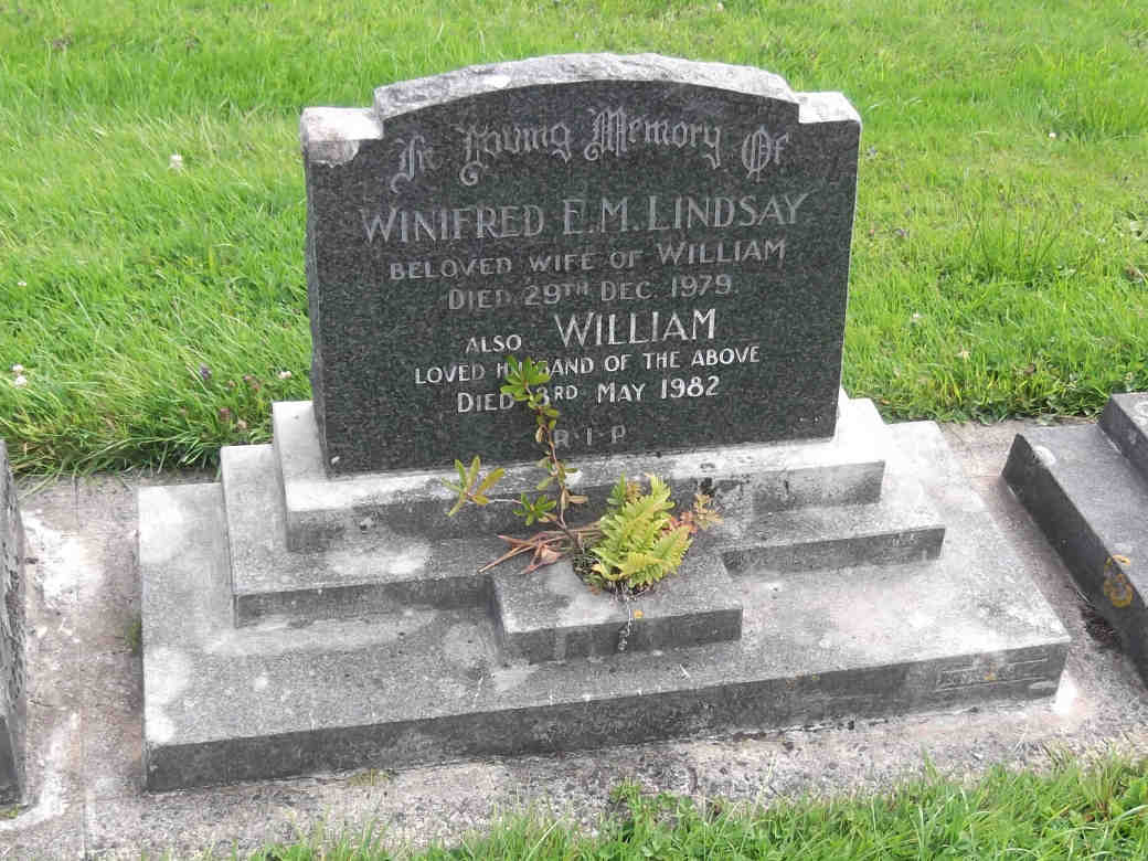 Photo of headstones/Winifred E M Gray 1979 hdstn Dunedin